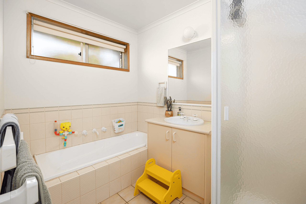 3 Budawang Place, TATTON, NSW 2650