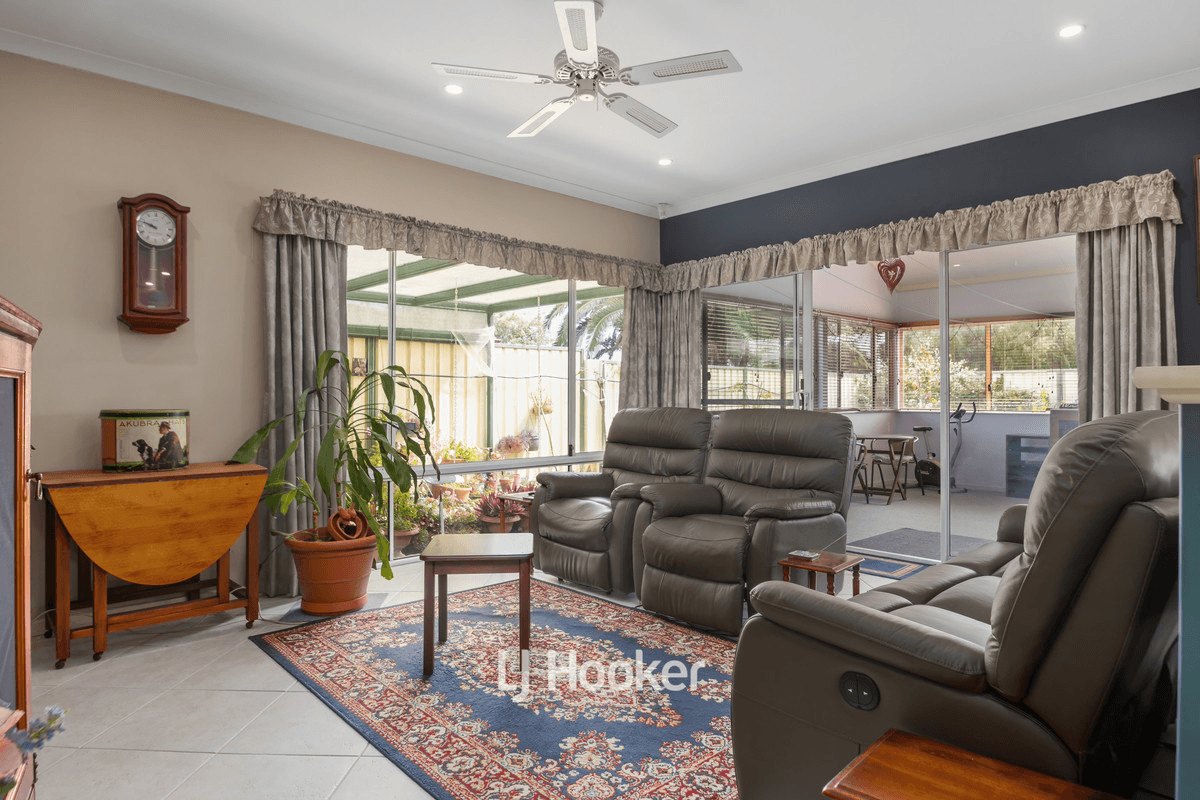 1 Hadfield Avenue, West Busselton, WA 6280