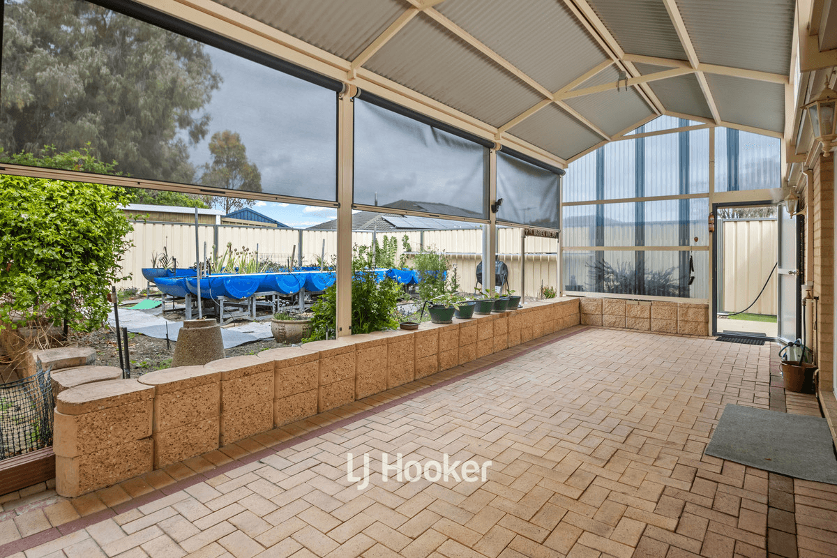 1 Hadfield Avenue, West Busselton, WA 6280