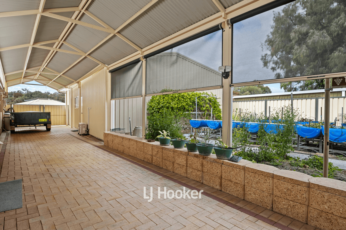 1 Hadfield Avenue, West Busselton, WA 6280