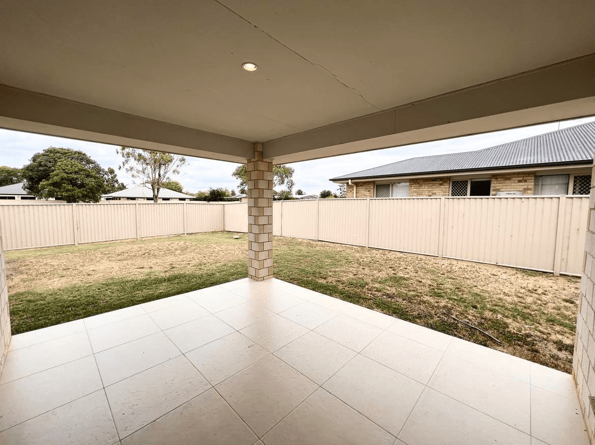 58 Edward Street, DALBY, QLD 4405