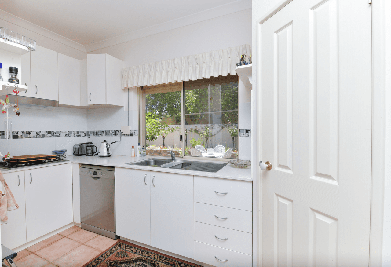 37 Parkway, Crawley, WA 6009