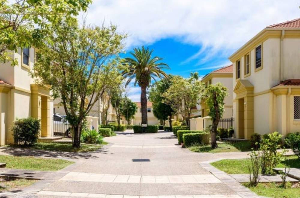 11/99 Heeb Street, ASHMORE, QLD 4214