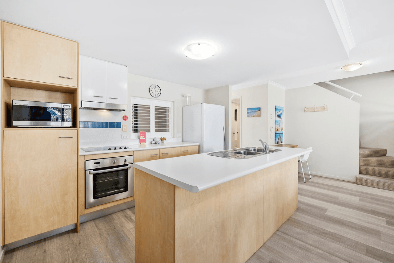 91/73 Hilton Terrace, NOOSAVILLE, QLD 4566