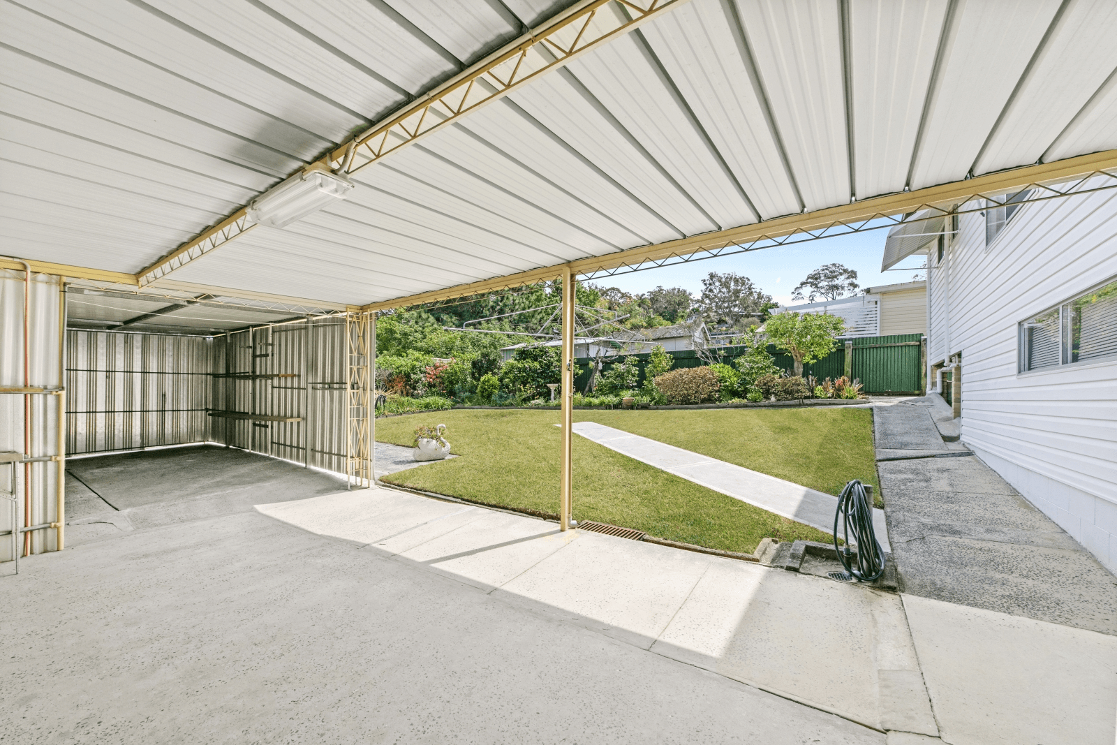 2 Headlam Parade, Springfield, NSW 2250