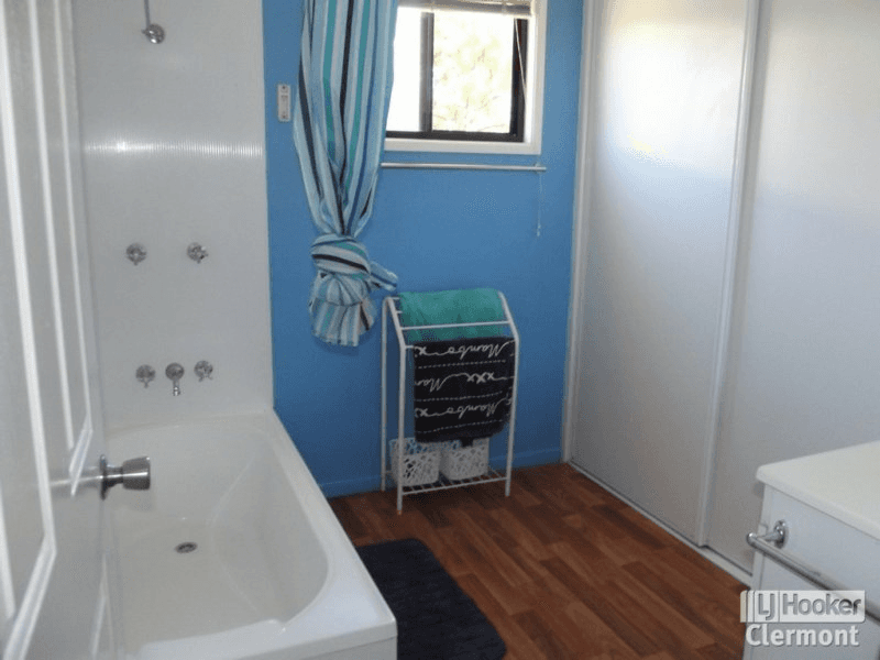 28 Beatty Street, CLERMONT, QLD 4721