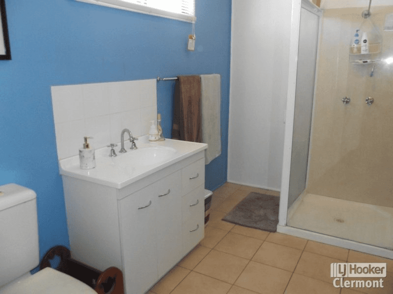 28 Beatty Street, CLERMONT, QLD 4721