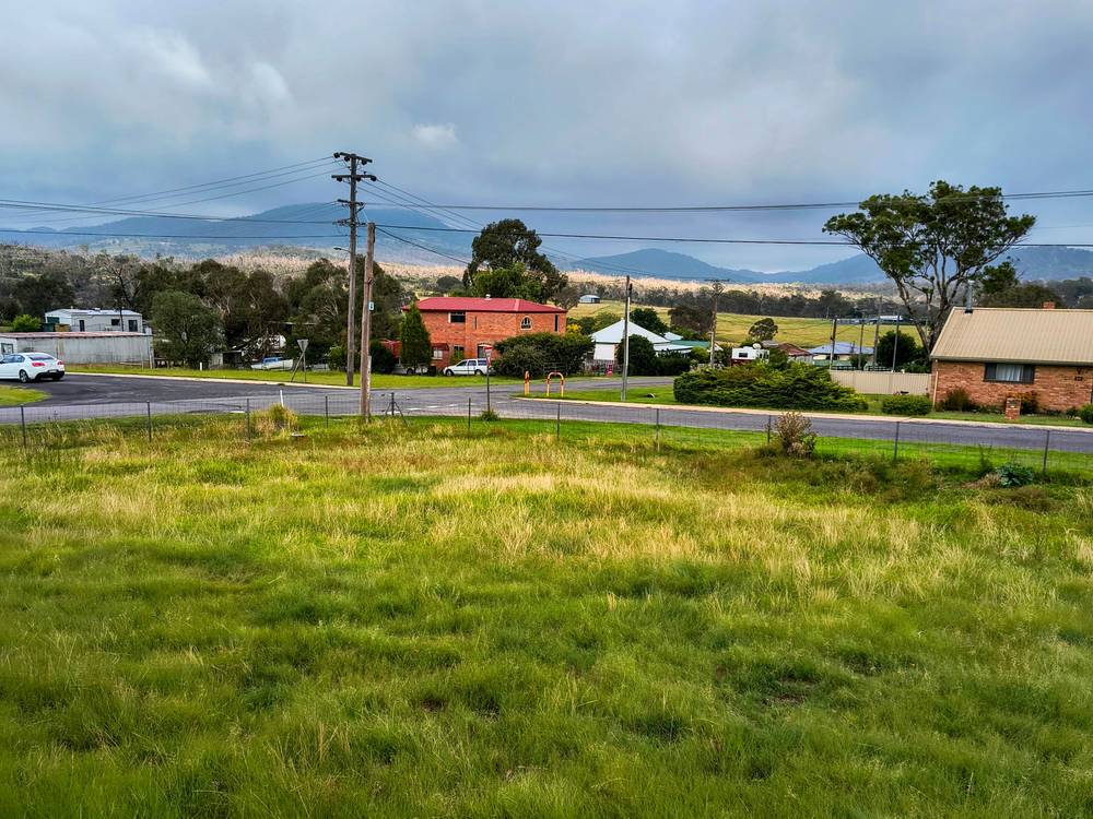35 Scott Street, Tenterfield, NSW 2372