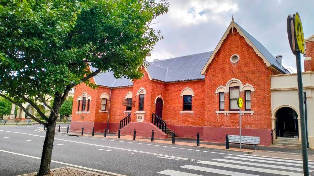 35 Scott Street, Tenterfield, NSW 2372