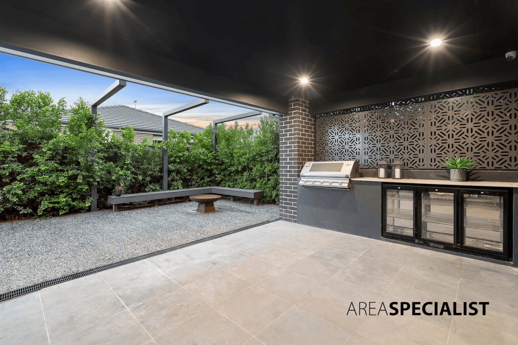 11 Ajana Drive, Cranbourne South, VIC 3977