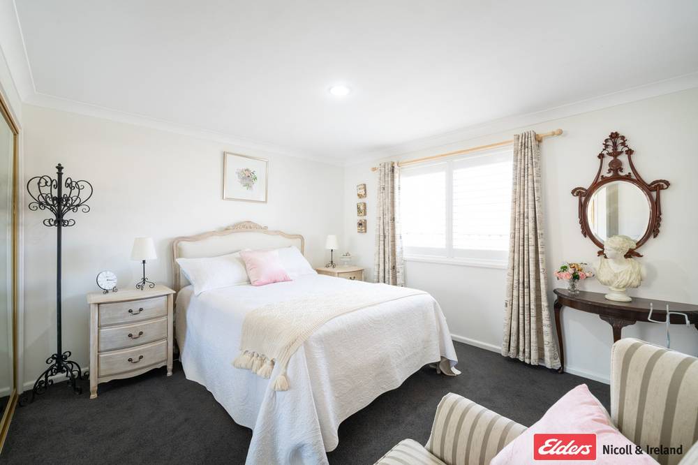 4 Hughes Street, Kelso, NSW 2795