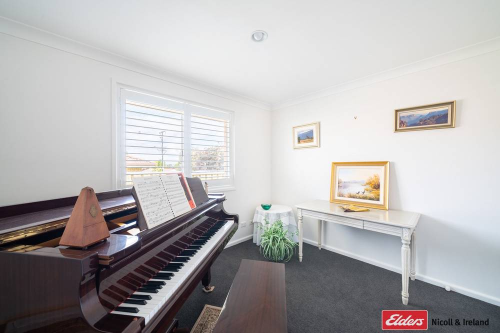 4 Hughes Street, Kelso, NSW 2795