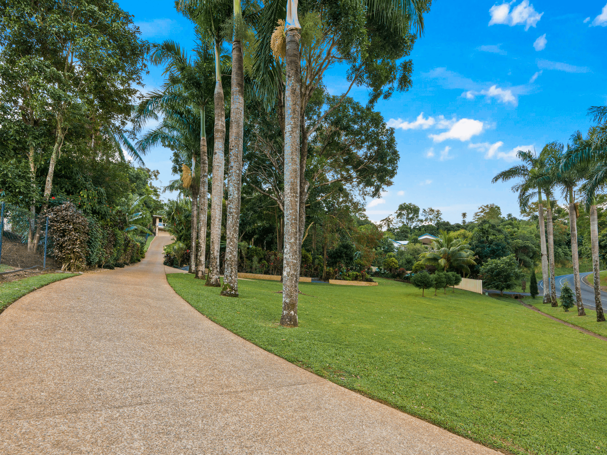 35 Chirio Drive, REDLYNCH, QLD 4870