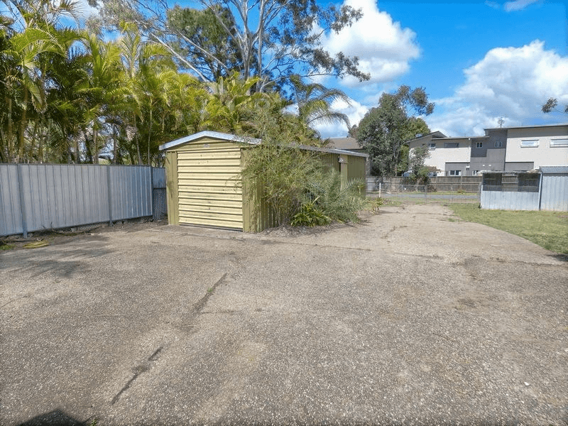 23 Plover Drive, EAGLEBY, QLD 4207