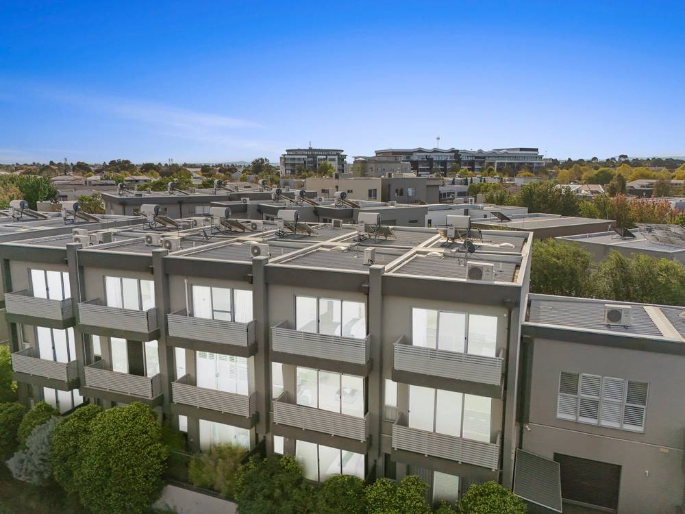 10/13 Greville Street, Caroline Springs, VIC 3023
