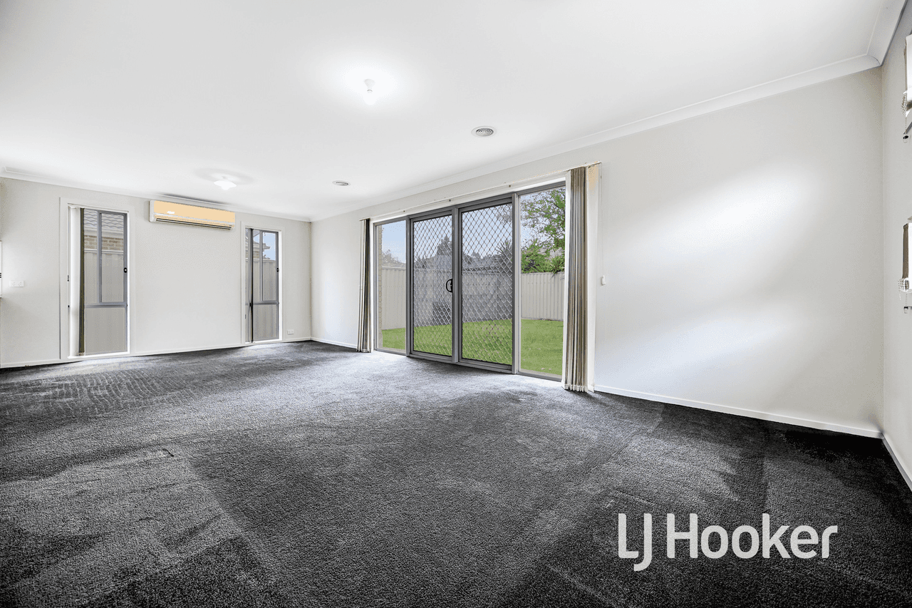 13 Serenity Street, PAKENHAM, VIC 3810