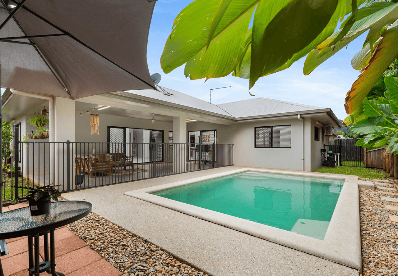 14 Springbrook Avenue, REDLYNCH, QLD 4870