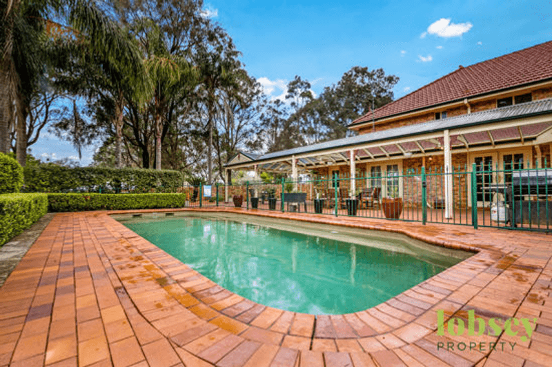 43 Barkly Drive, WINDSOR DOWNS, NSW 2756