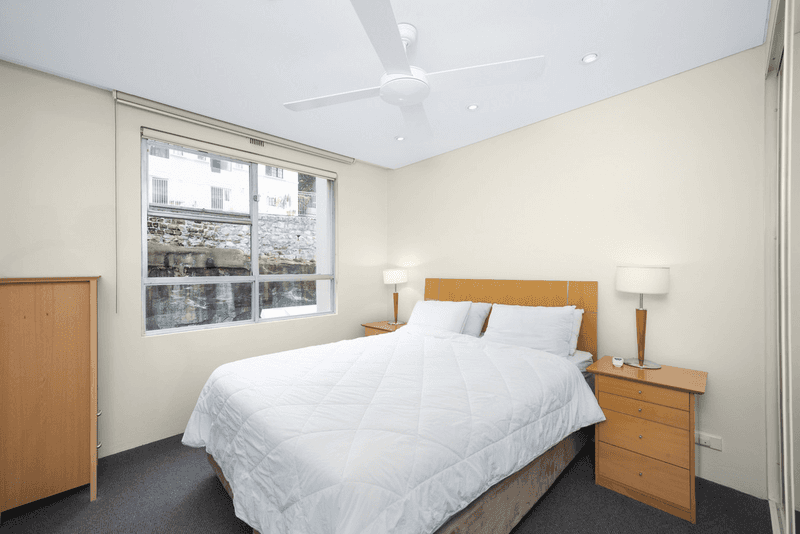 11/2a Henry Lawson Avenue, McMahons Point, NSW 2060