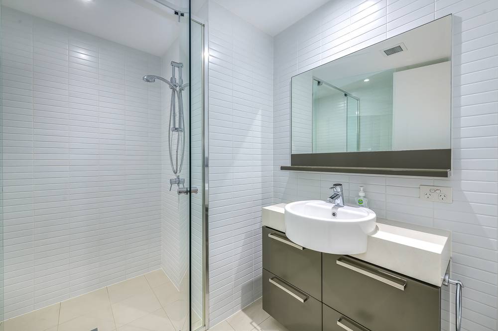 2405/323 Bayview Street, HOLLYWELL, QLD 4216