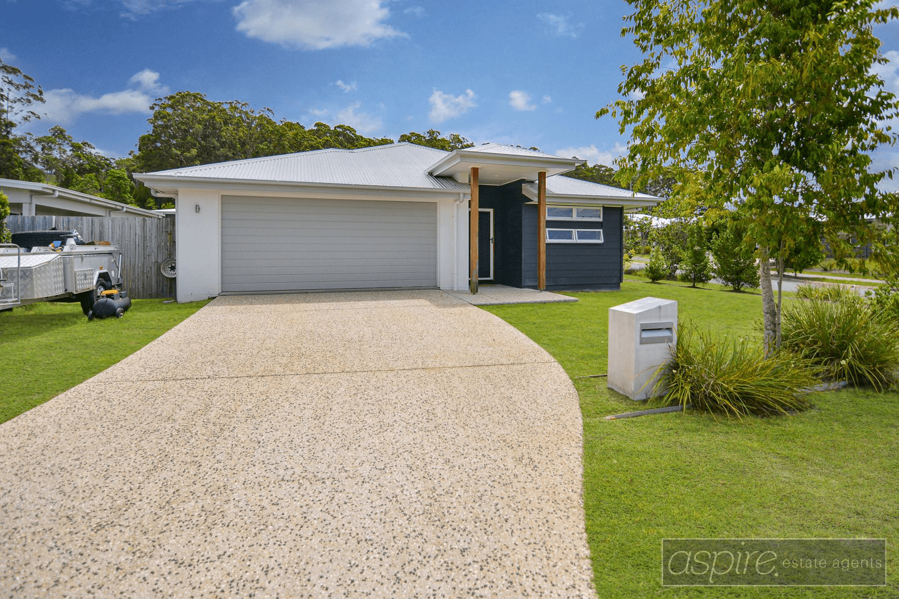 1&2/38 HONEYEATER PLACE, BLI BLI, QLD 4560