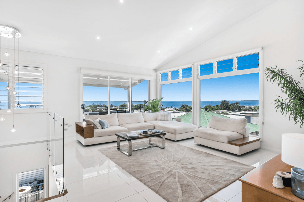 135 Gordon Parade, Manly, QLD 4179