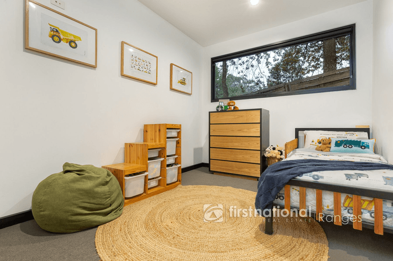 11 Alexander Road, COCKATOO, VIC 3781