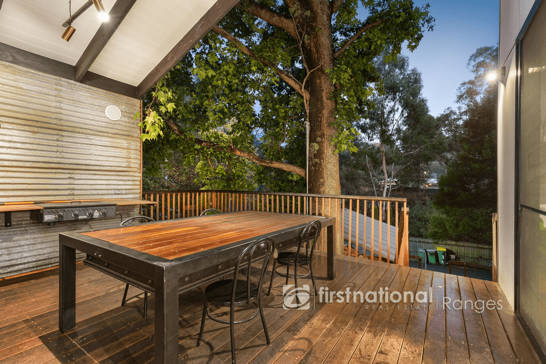 11 Alexander Road, COCKATOO, VIC 3781