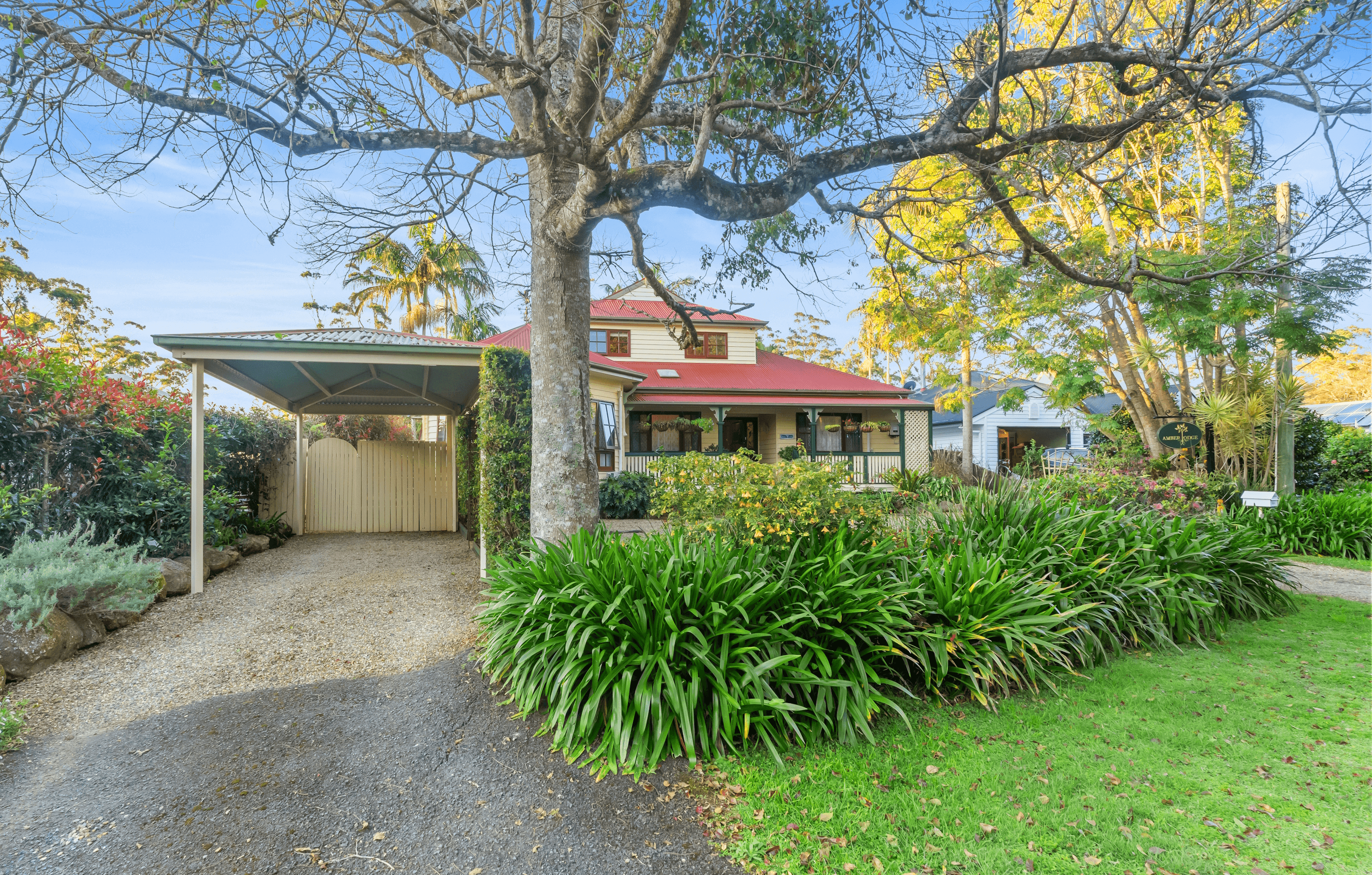 8 Wongawallan Road, TAMBORINE MOUNTAIN, QLD 4272