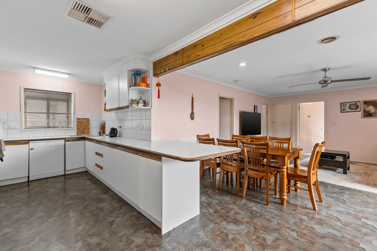 14 Armin Street, SCORESBY, VIC 3179