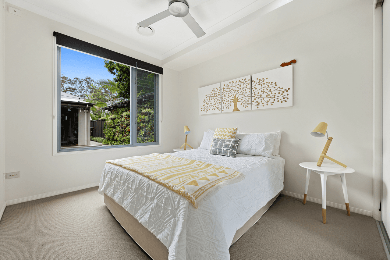 17 Sharon Crescent, MOUNTAIN CREEK, QLD 4557