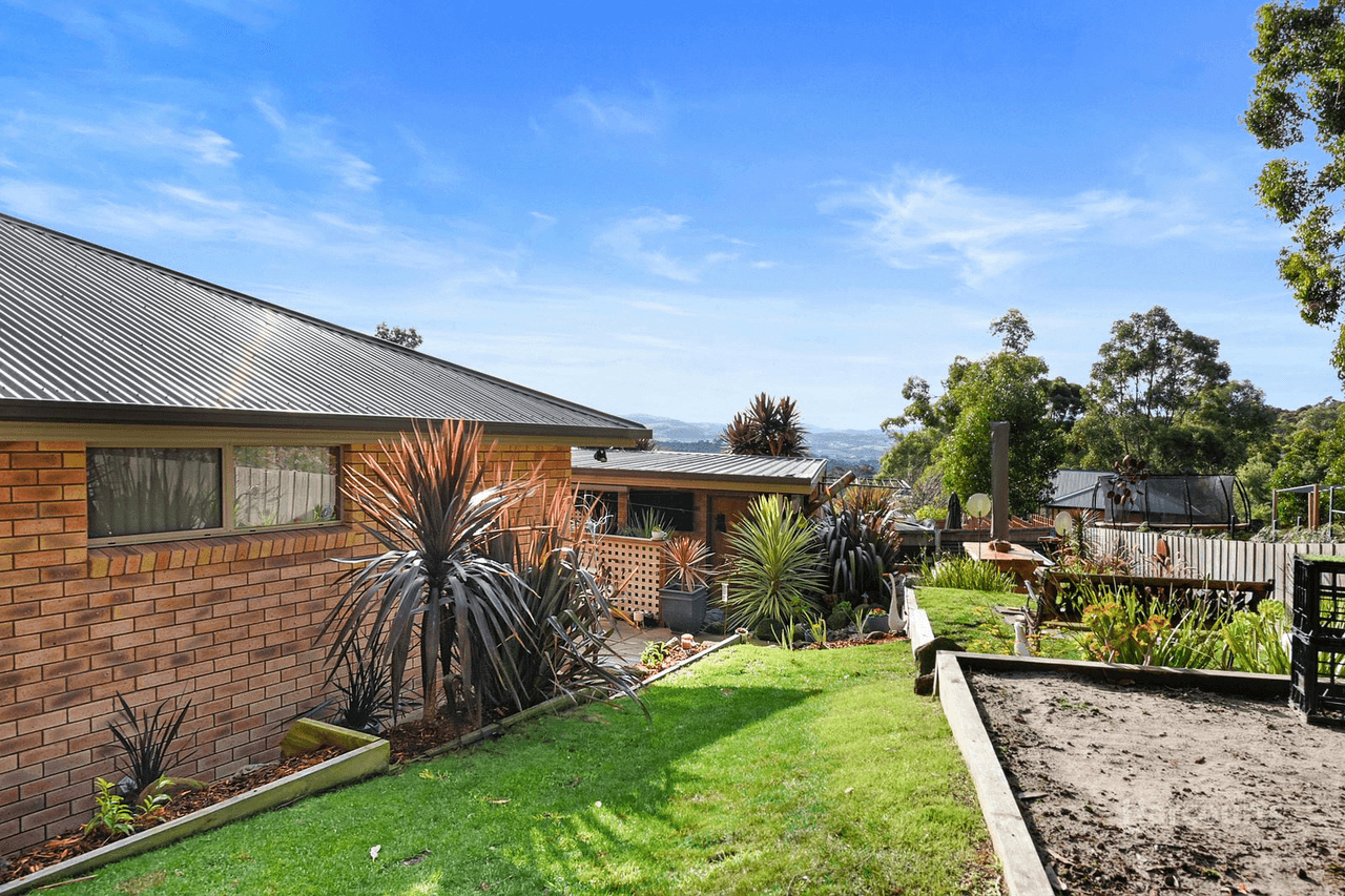 83 Russell Road, Claremont, TAS 7011