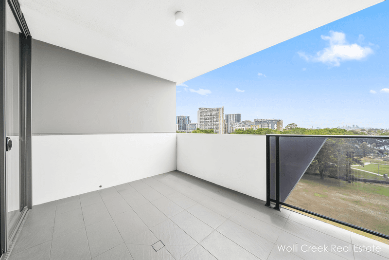 601/8 Gertrude Street, WOLLI CREEK, NSW 2205