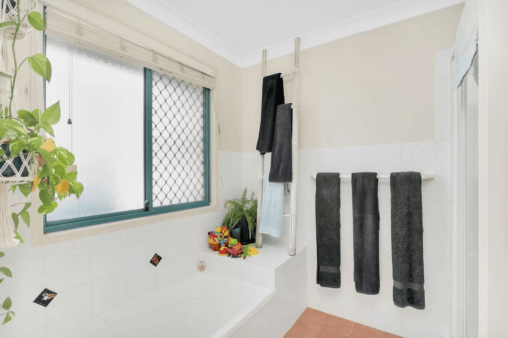 1/2 Station Street, TUGUN, QLD 4224