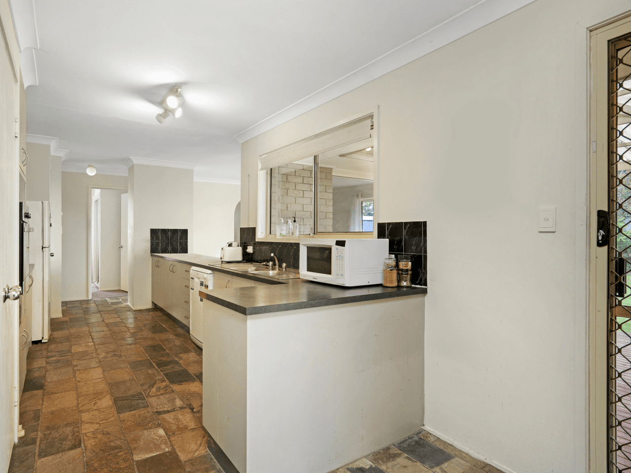 12 Widden Court, WORONGARY, QLD 4213