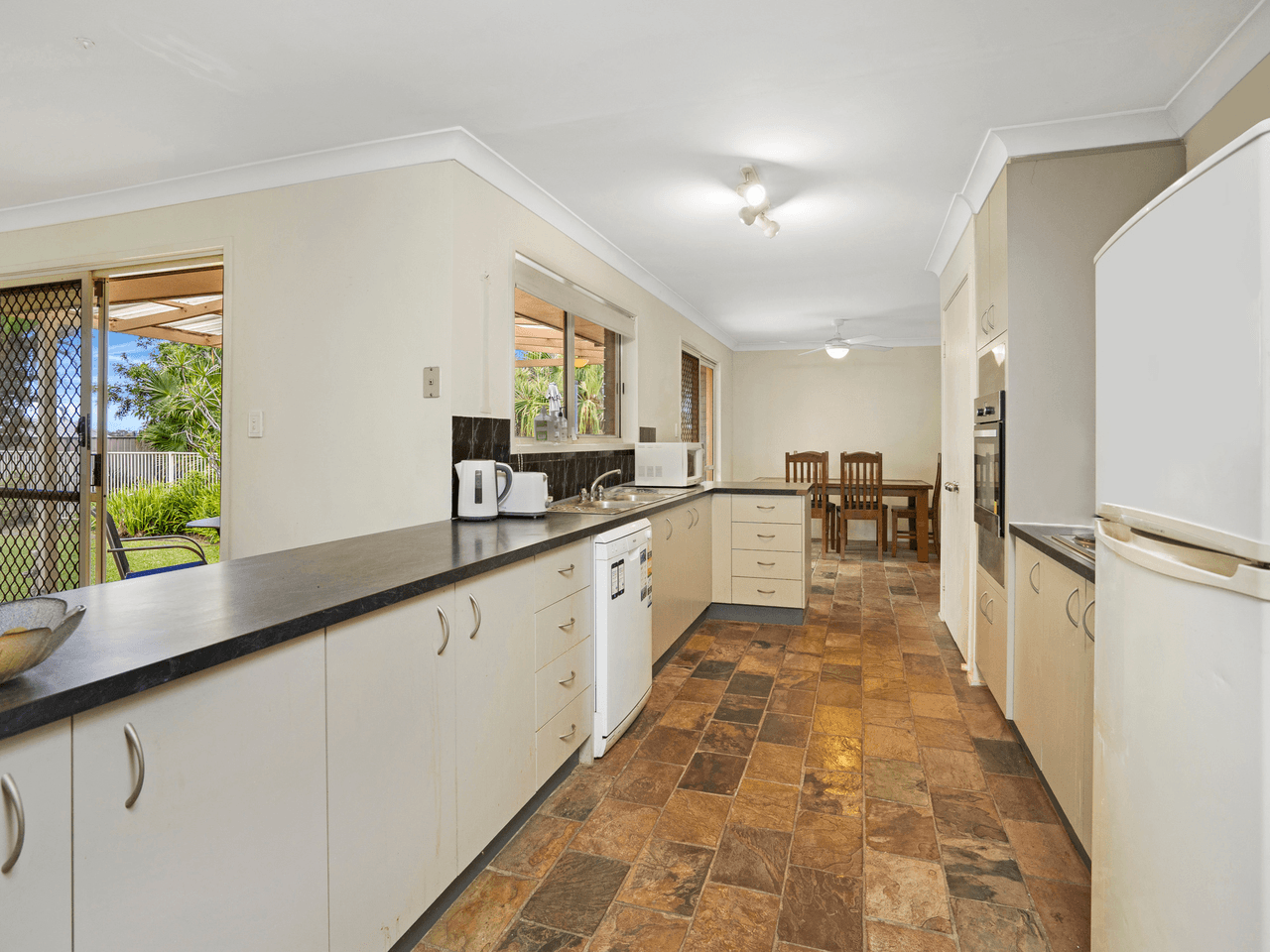 12 Widden Court, WORONGARY, QLD 4213