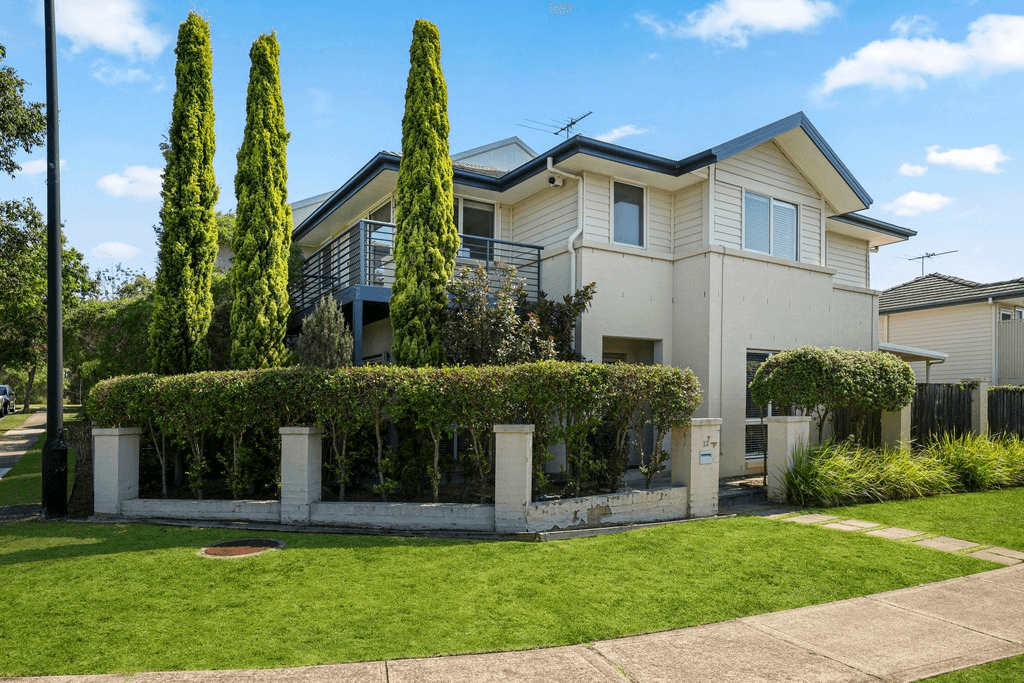 13 Stowe Avenue, CAMPBELLTOWN, NSW 2560