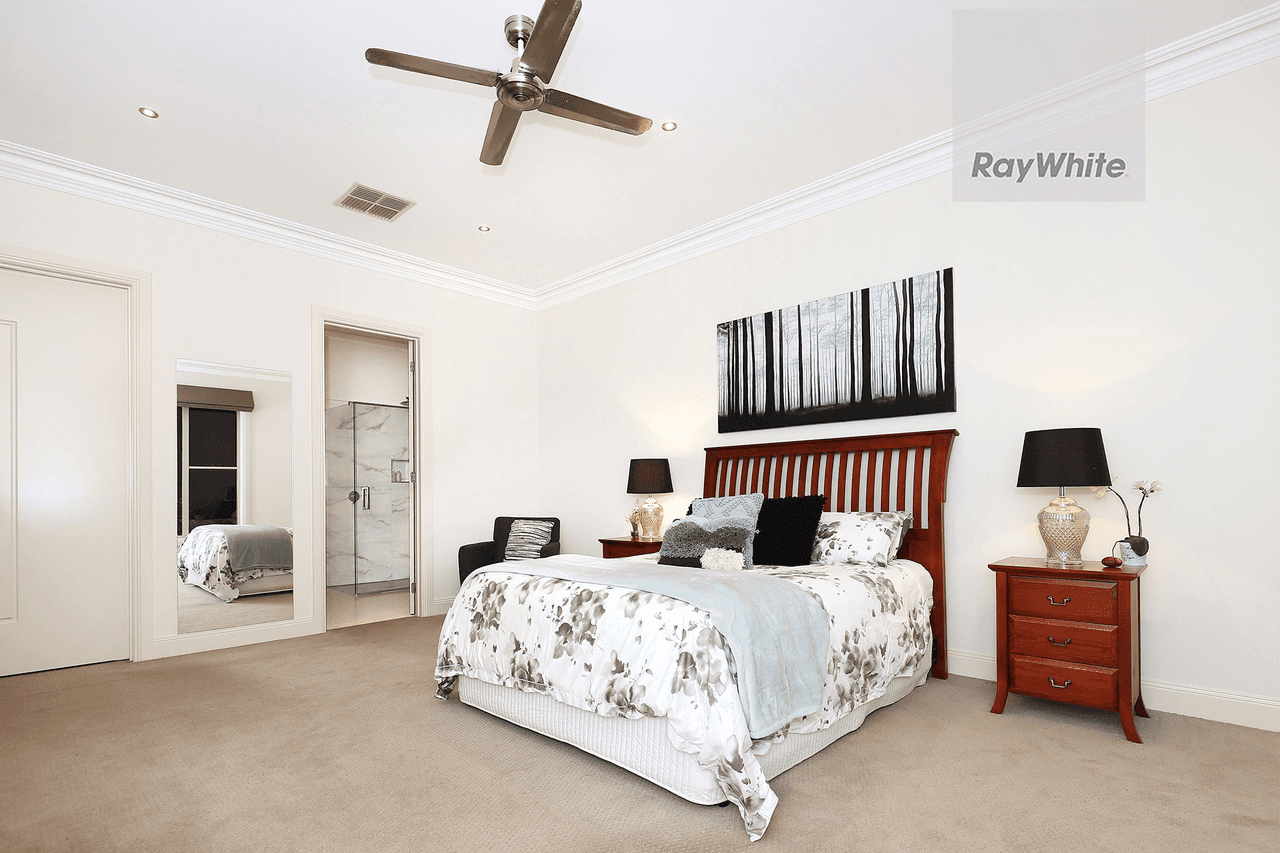 23 Hillcrest Drive, WESTMEADOWS, VIC 3049