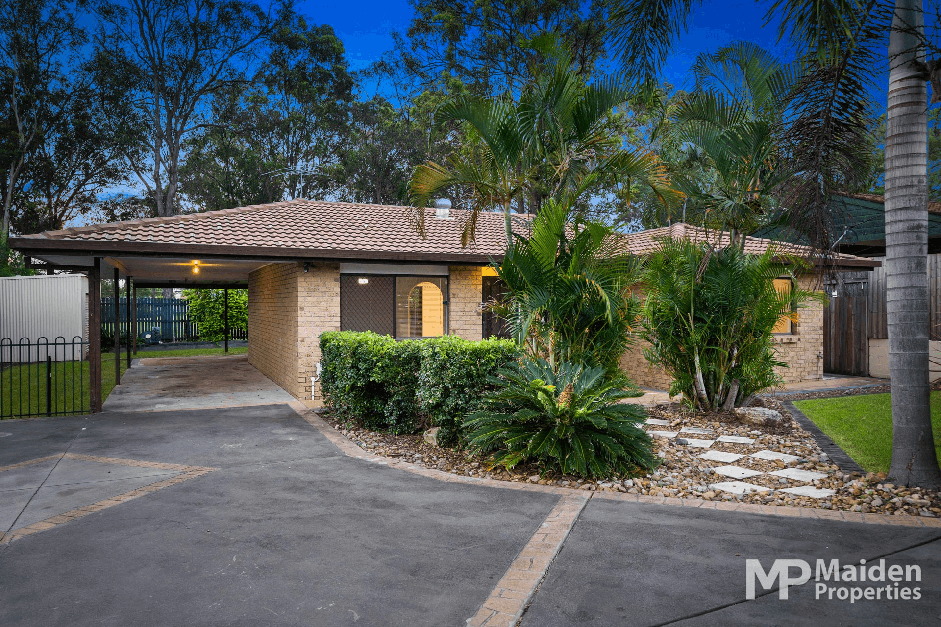 37 Erin Drive, BROWNS PLAINS, QLD 4118