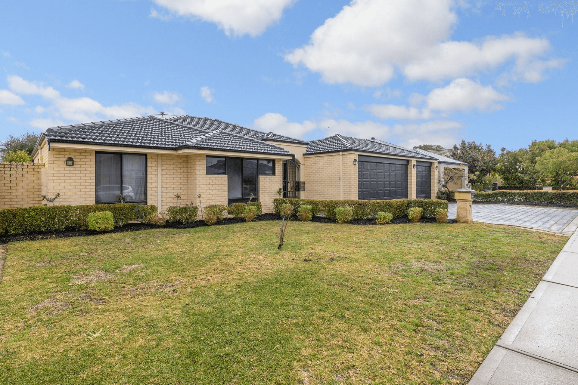 7 Longshaw Circuit, Canning Vale, WA 6155