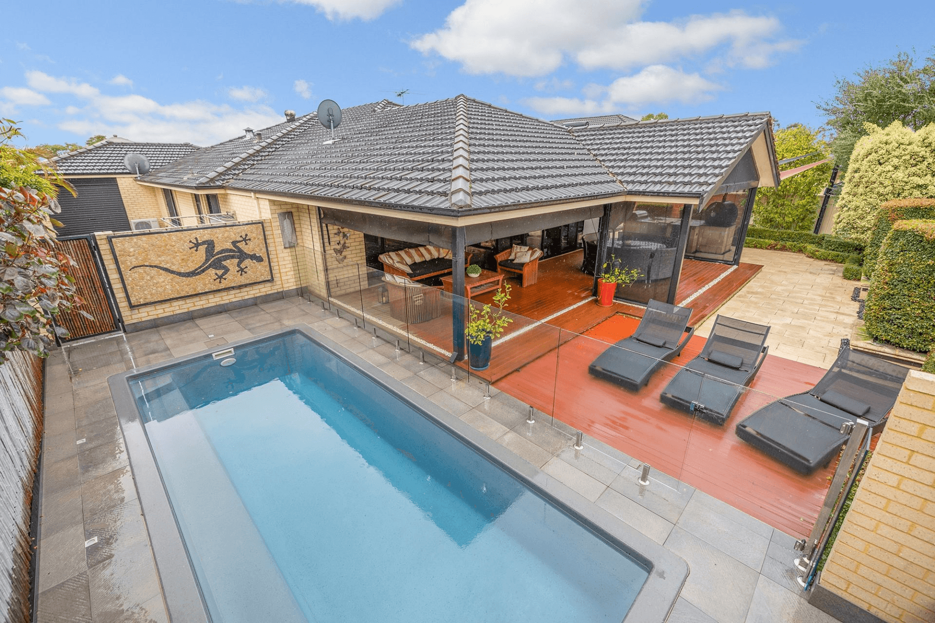 7 Longshaw Circuit, Canning Vale, WA 6155