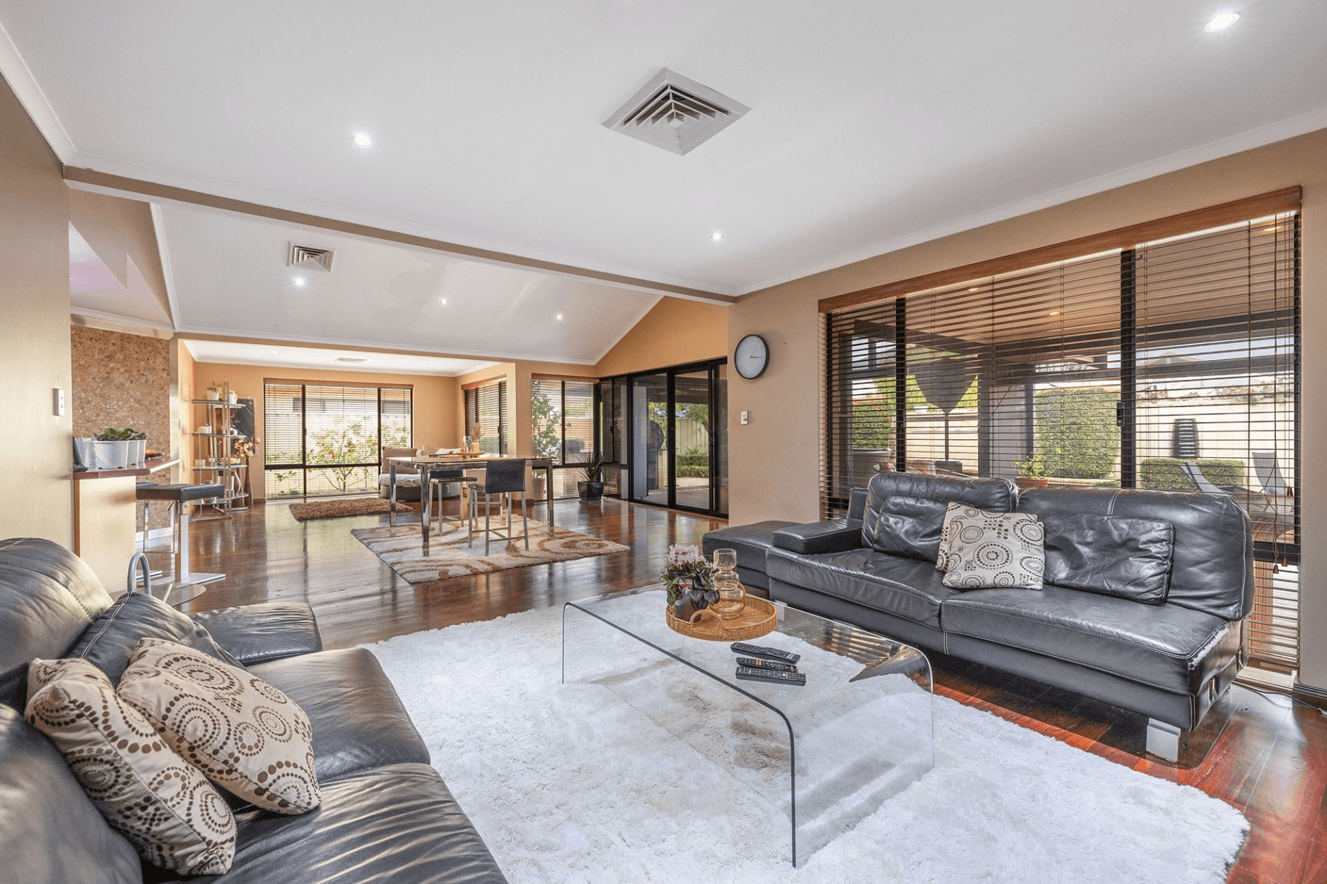 7 Longshaw Circuit, Canning Vale, WA 6155
