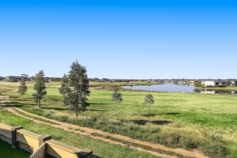 54 Greg Norman Dr, Sanctuary Lakes, VIC 3030