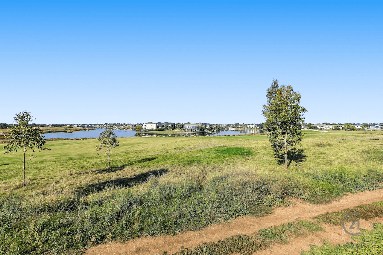 54 Greg Norman Dr, Sanctuary Lakes, VIC 3030