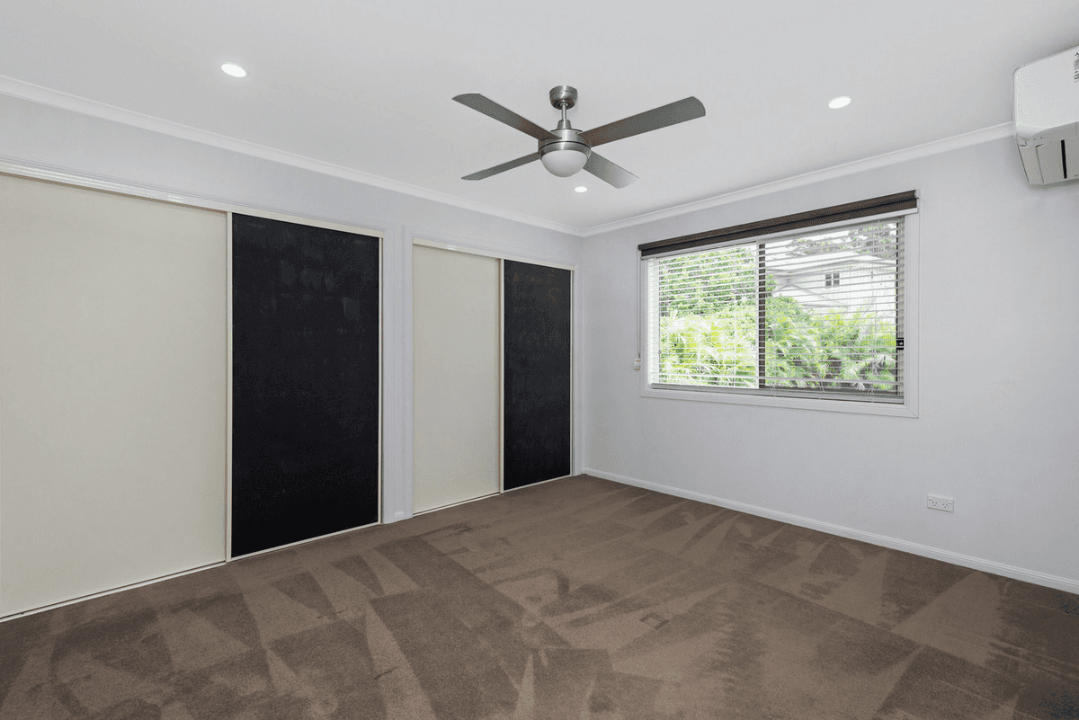 1 Brilliant Lane, COOMERA WATERS, QLD 4209