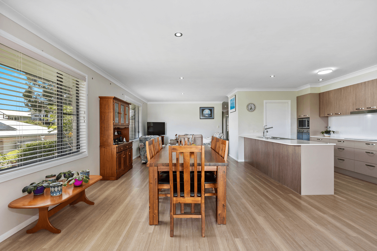 24 Echidna Street, POTTSVILLE, NSW 2489