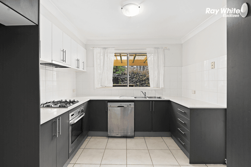 25 Tree Top Circuit, QUAKERS HILL, NSW 2763