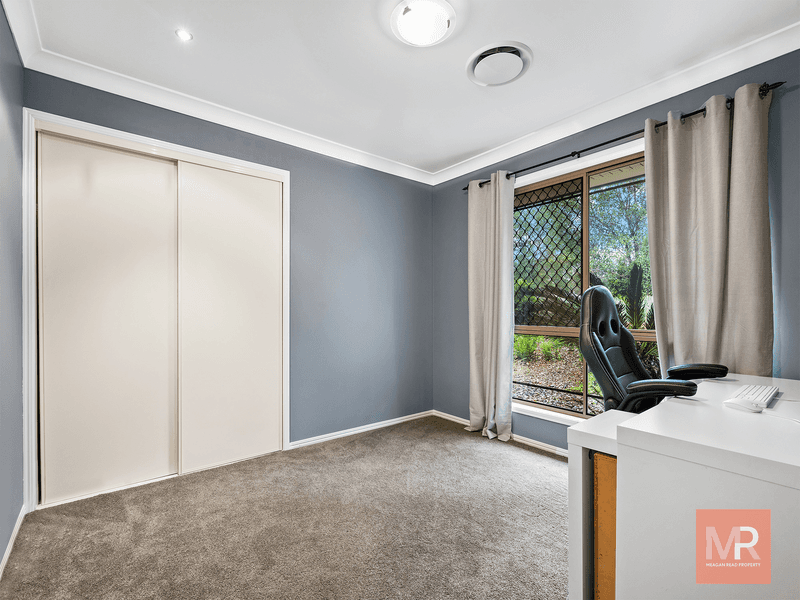 38 River Oak Drive, FLAGSTONE, QLD 4280