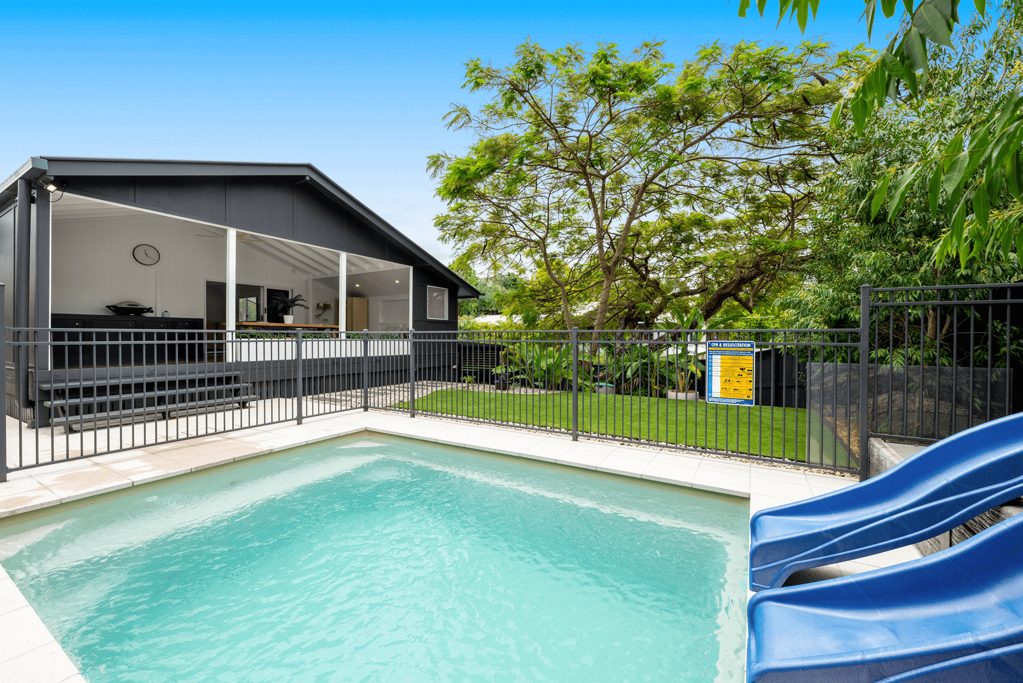 2 Dempster Street, TOOWONG, QLD 4066