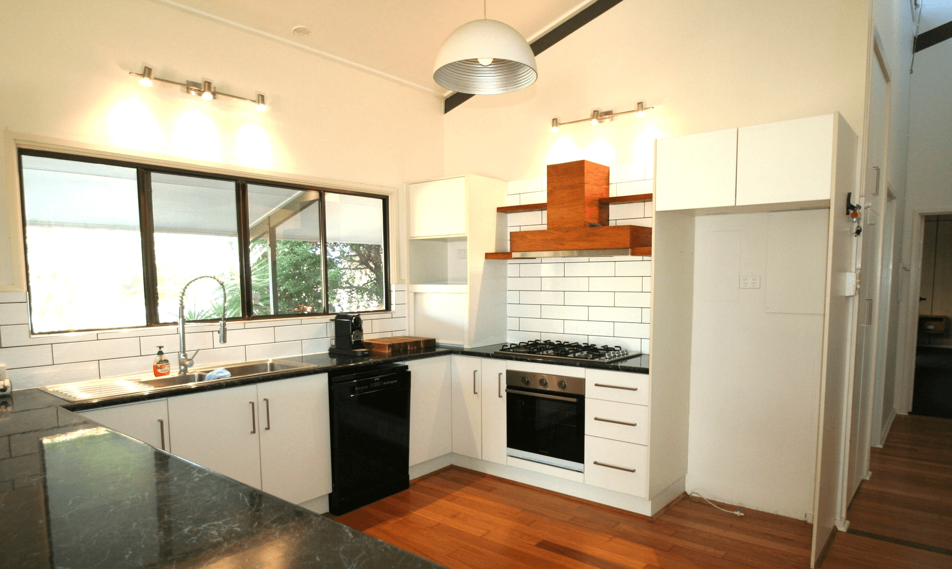 29 Pritchard Road, Emerald, QLD 4720